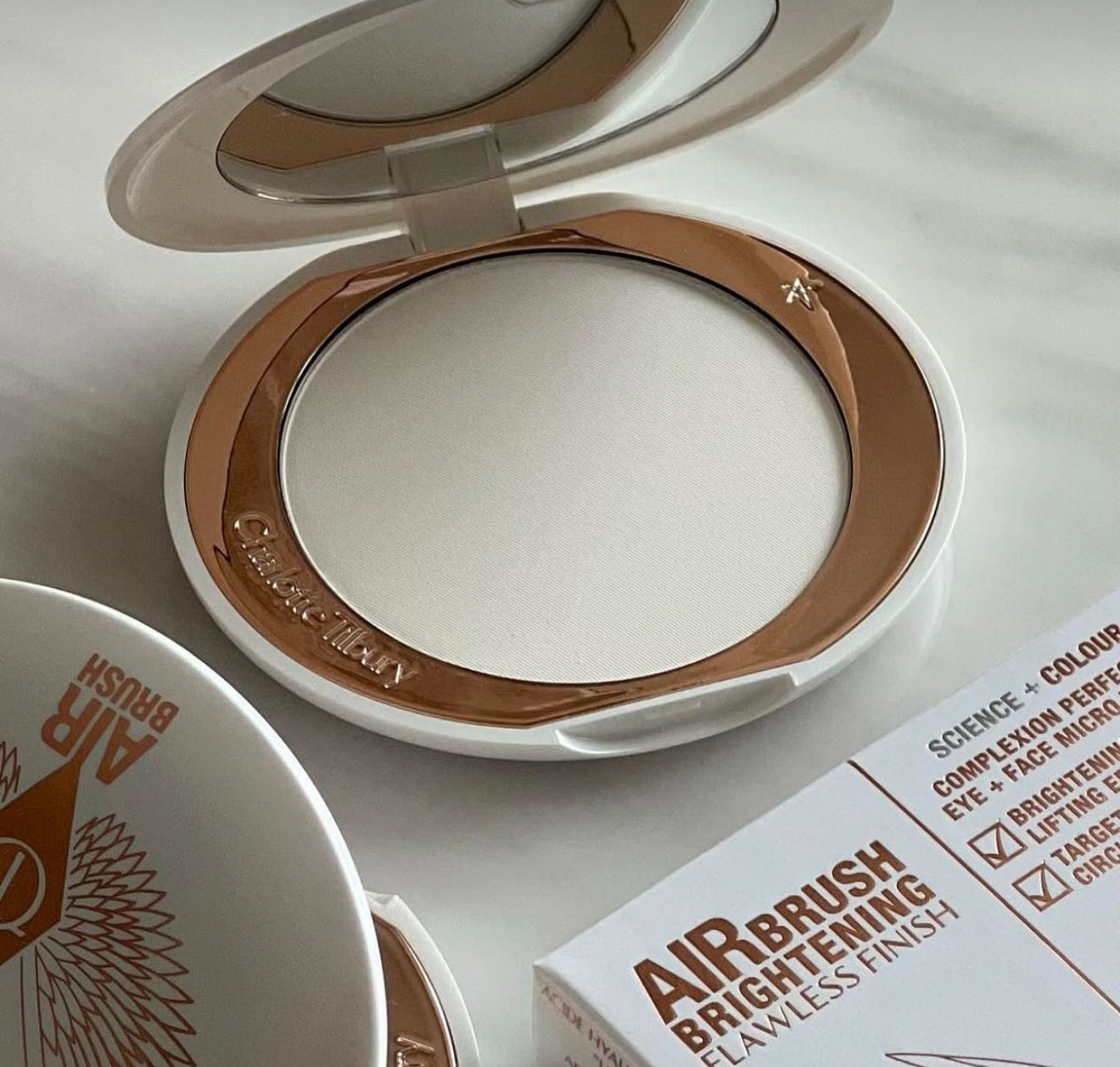 Charlotte Tilbury Airbrush Brightening flawless finish